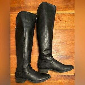 Rich and Beautiful Arturo Chiang black leather boots.